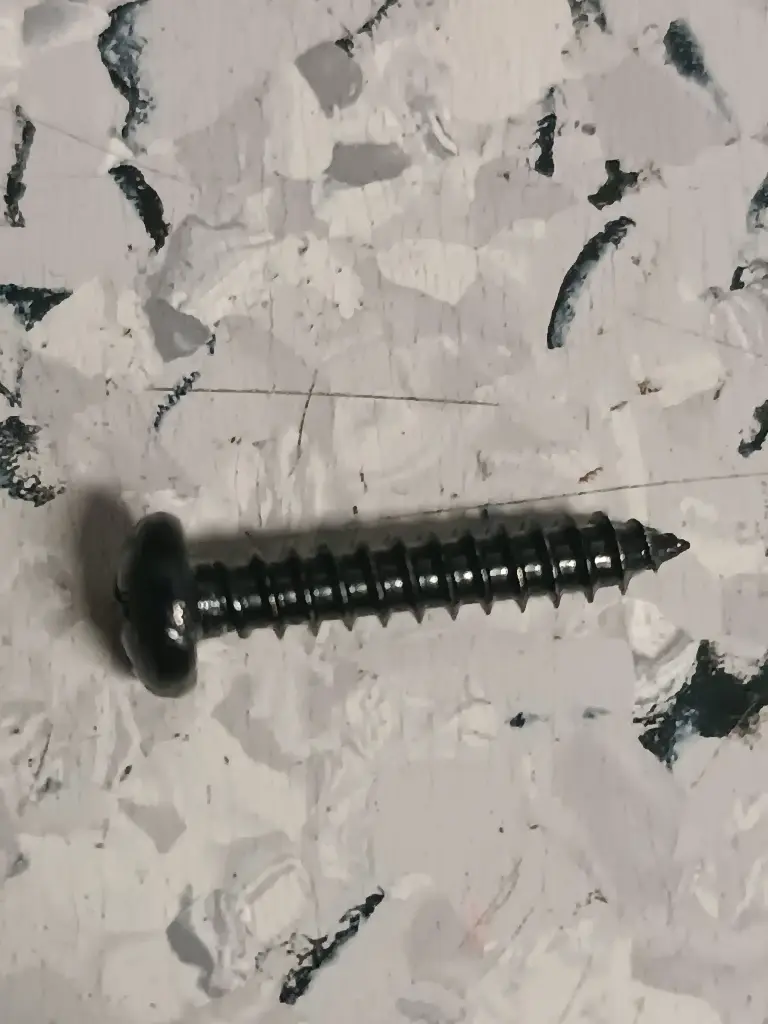 TORNILLO ST 3,4X18 PARA PATINETA U2
